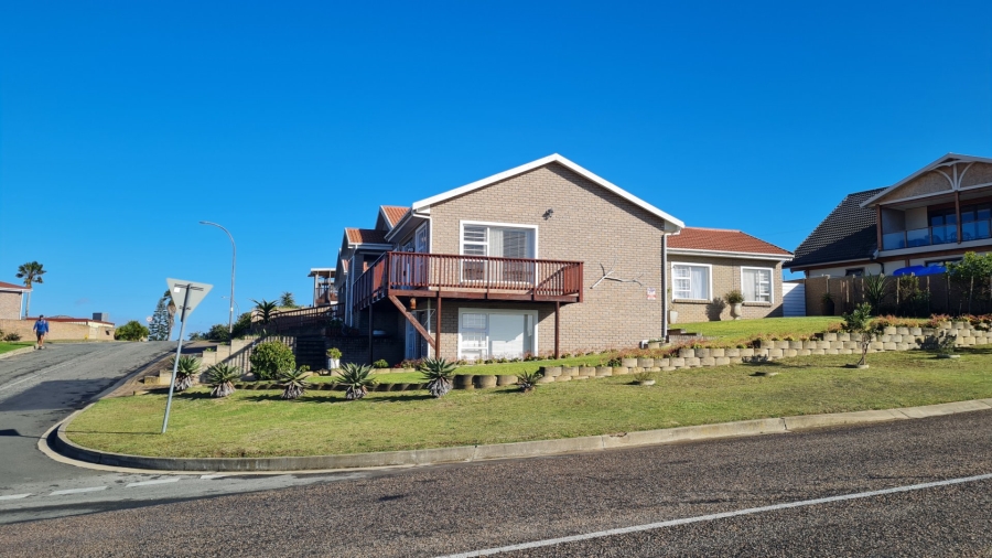 4 Bedroom Property for Sale in Dana Bay Western Cape